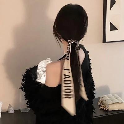 为黛茜小姐开车
